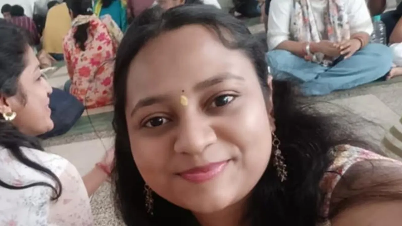 ಬಾಡಿಗೆ ಕಟ್ಟಲಾಗದೇ IAS ಆಕಾಂಕ್ಷಿ ಸಾವಿಗೆ ಶರಣು.. ಅಮ್ಮ, ಅಪ್ಪಗೆ ಯುವತಿ ಹೇಳಿದ್ದೇನು?