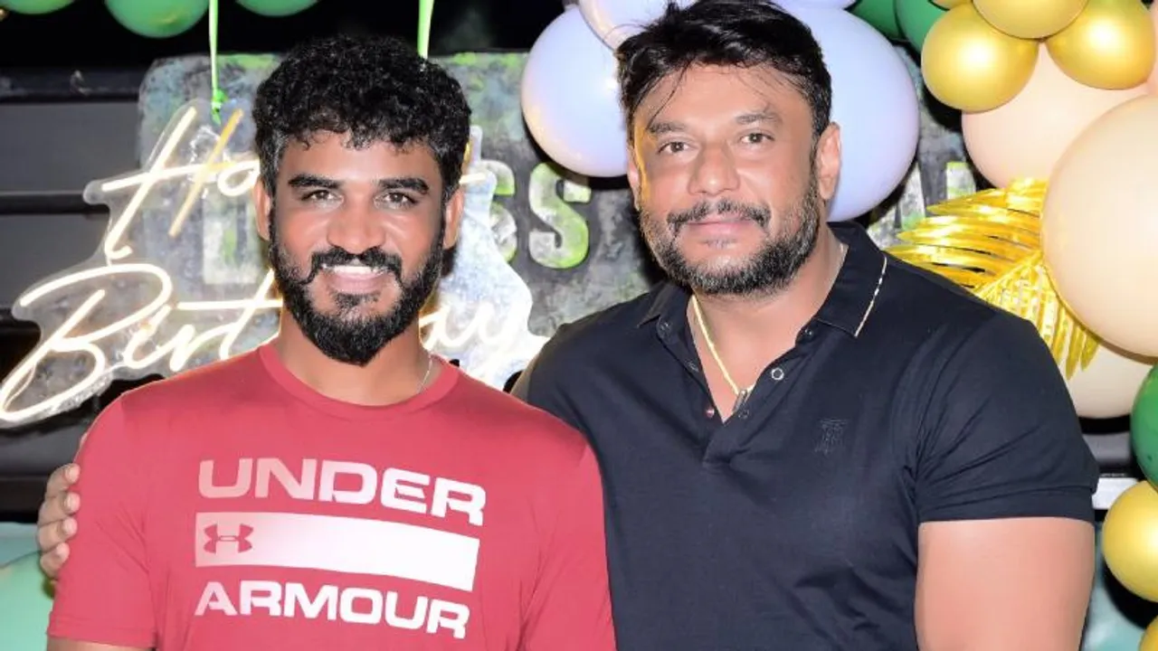 ಜೈಲಲ್ಲಿ ದರ್ಶನ್ ಭೇಟಿ ಮಾಡಿದ್ದೇಕೆ? ಪೊಲೀಸರಿಗೆ ಸಿನಿಮಾ ಡೈಲಾಗ್ ಹೊಡೆದ ಚಿಕ್ಕಣ್ಣ; ಆಮೇಲೇನಾಯ್ತು?