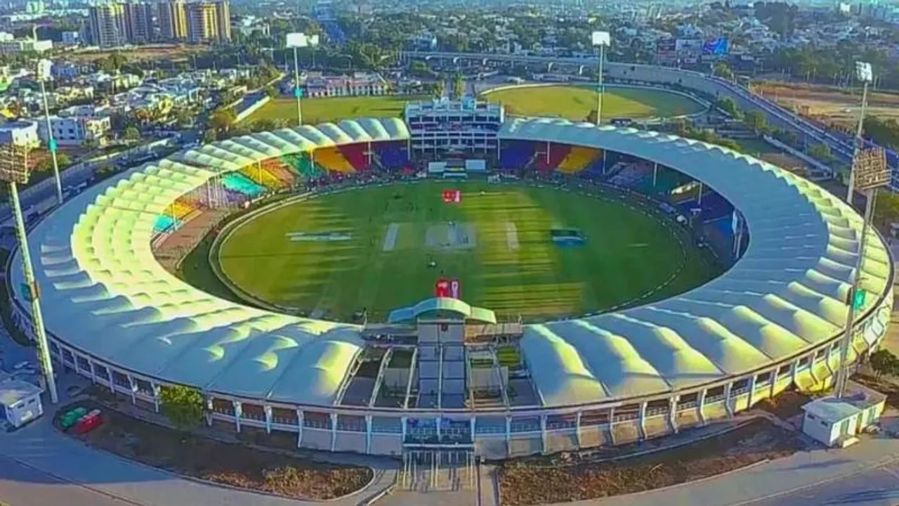 ಕ್ರಿಕೆಟ್ ಪ್ರೇಮಿಗಳಿಗೆ ಲಾಟರಿ! 50 ರೂಪಾಯಿಂದ ಟಿಕೆಟ್ ಆರಂಭ.. ಊಟ, ಚಹಾ ಎಲ್ಲಾ ಸಿಗುತ್ತೆ..!