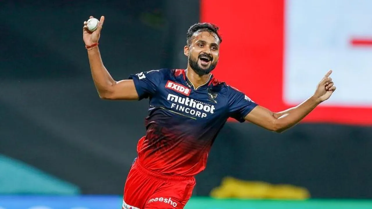 IPLನಲ್ಲಿ ಫೇಲ್.. ದುಲೀಪ್ ಟ್ರೋಫಿನಲ್ಲಿ ಆಕಾಶ್ ಸೆನ್ಸೇಷನ್​.. RCB ರಿಟೈನ್​ನಲ್ಲಿ ಸಿರಾಜ್​​ಗೆ ಮಾಸ್ಟರ್​ ಸ್ಟ್ರೋಕ್..?