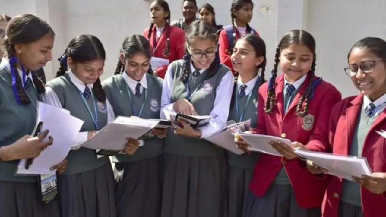 SSLC, PUC ವಿದ್ಯಾರ್ಥಿಗಳ ಬೋರ್ಡ್​ ಎಕ್ಸಾಂ; ಶೀಘ್ರದಲ್ಲೇ ಸಿಬಿಎಸ್​​ಸಿ ಪರೀಕ್ಷೆ ವೇಳಾಪಟ್ಟಿ ಬಿಡುಗಡೆ!