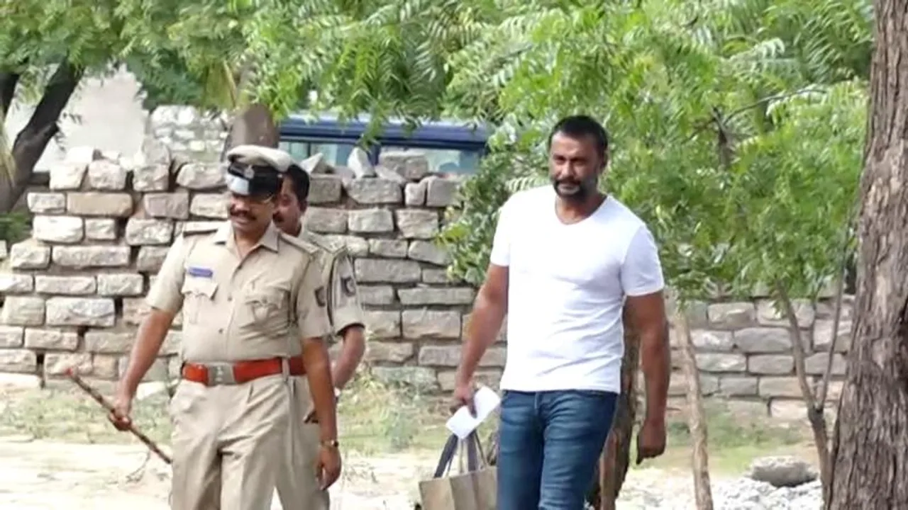 ಆರೋಪಿ ದರ್ಶನ್ ಮತ್ತೆ ಬೆಂಗಳೂರಿಗೆ ಶಿಫ್ಟ್..? ಕಾರಣ ಏನು ಗೊತ್ತಾ..?