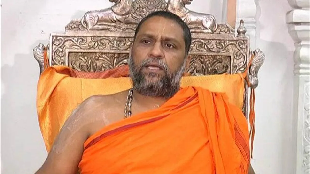 ಸರ್ಕಾರದಿಂದ ದೇಗುಲ, ಮಠಗಳನ್ನ ಮುಕ್ತಗೊಳಿಸಿ -ಸಂಚಲನ ಮೂಡಿಸಿದ ಮಂತ್ರಾಲಯ ಶ್ರೀಗಳ ಹೇಳಿಕೆ