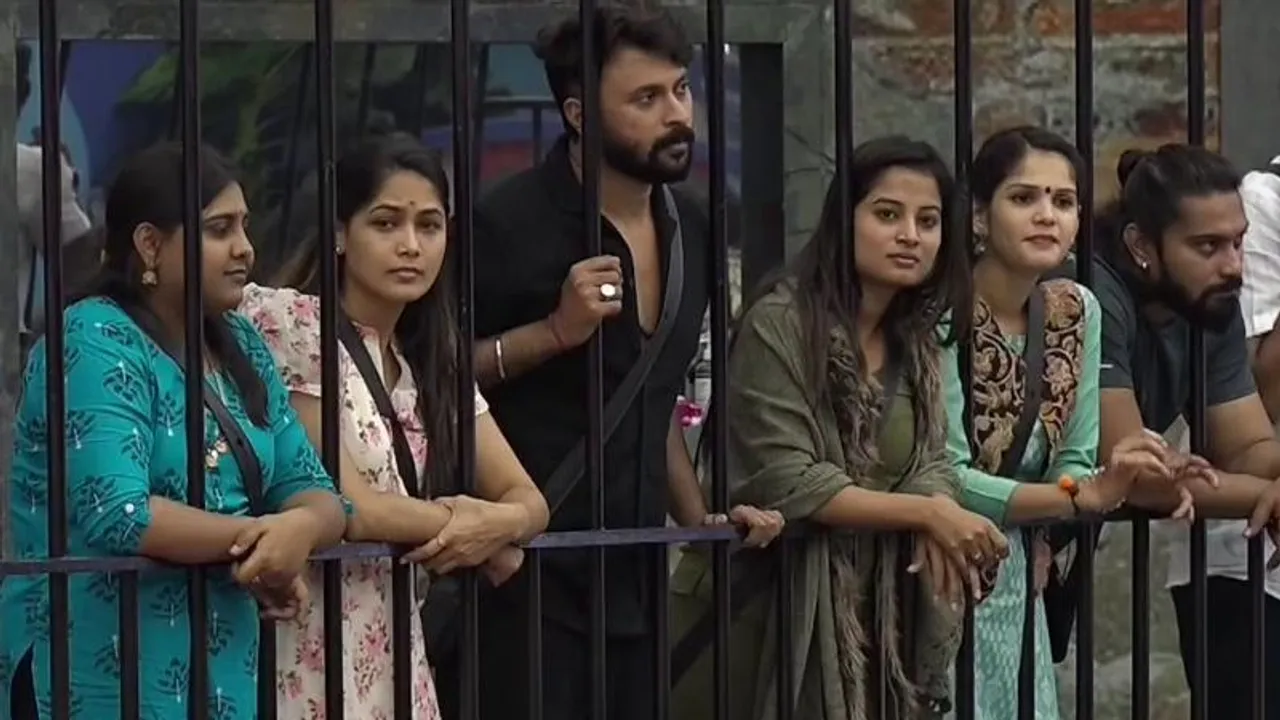 BBK11: ಬಿಗ್​ಬಾಸ್​ ಮನೆಯಲ್ಲಿರೋ ಮಹಿಳಾ ಸ್ಪರ್ಧಿಗಳ ಖಾಸಗಿತನಕ್ಕೆ ಧಕ್ಕೆ; ಶೋ ವಿರುದ್ಧ ದೂರು ದಾಖಲು