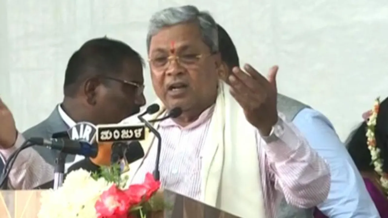 ಮುಂದಿನ 5 ವರ್ಷಗಳಲ್ಲೂ ಕೂಡ ನಾನೇ ಮುಖ್ಯಮಂತ್ರಿ -ದಸರಾ ಕಾರ್ಯಕ್ರಮದಲ್ಲಿ ಸಿದ್ದು ಕೌಂಟರ್