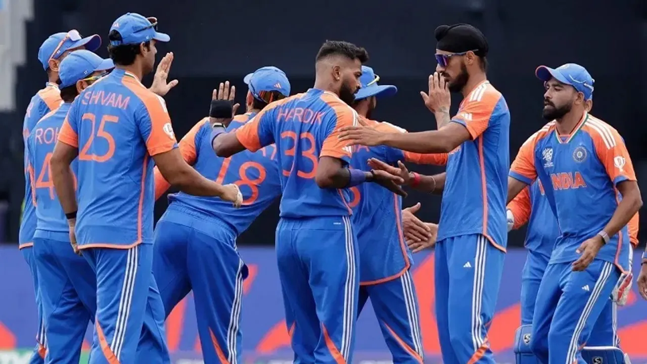 ಪಂದ್ಯಕ್ಕೂ ಮುನ್ನವೇ ಟೀಮ್​ ಇಂಡಿಯಾಗೆ ಬಿಗ್​ ಶಾಕ್​; ತಂಡದಿಂದಲೇ ಸ್ಟಾರ್​ ಆಲ್​ರೌಂಡರ್​ ಔಟ್​
