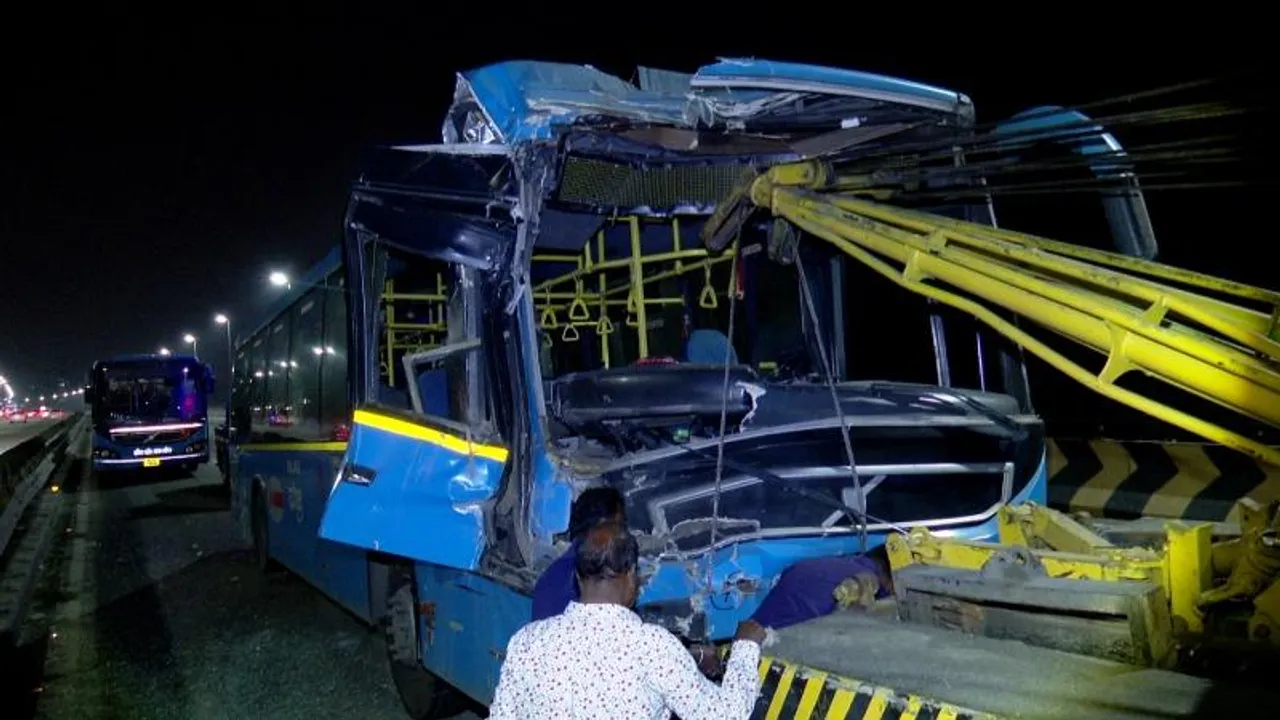 ಬೆಂಗಳೂರು ಏರ್​ಪೋರ್ಟ್​​ ರಸ್ತೆಯಲ್ಲಿ ಸರಣಿ ಅಪಘಾತ; ಇಬ್ಬರ ಸಾ*ವಿಗೆ ಕಾರಣವಾಯ್ತು ಜಗಳ