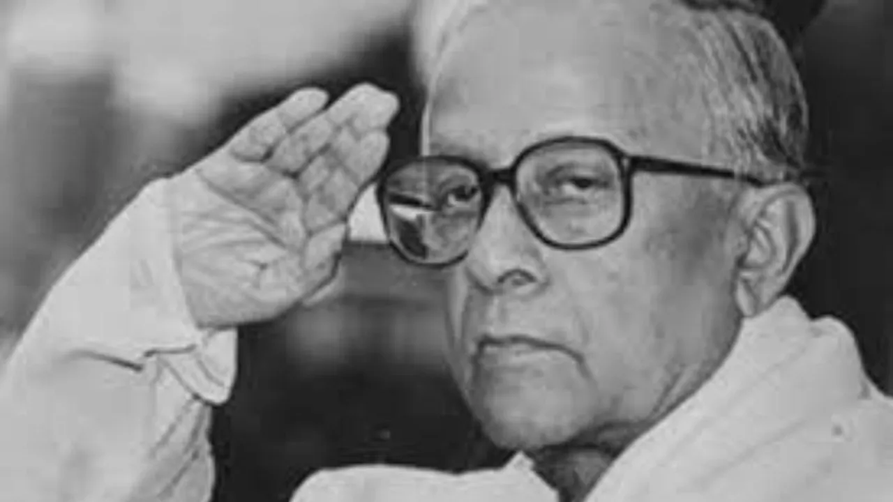 ಭಾರತದಲ್ಲಿ ಮೊಟ್ಟ ಮೊದಲು ಮೊ​ಬೈಲ್​​ನಲ್ಲಿ ಮಾತನಾಡಿದ್ಯಾರು? ಒಂದು ಕರೆಗೆ ಎಷ್ಟು ದರವಿತ್ತು ಗೊತ್ತಾ?