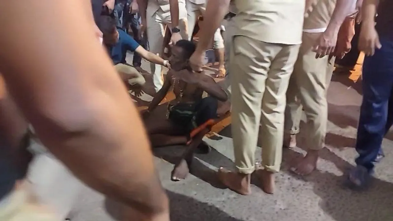 ಶಬರಿಮಲೆ ಬೆಟ್ಟ ಹತ್ತುವಾಗ ಅವಘಡ; ಮೇಲಿಂದ ಕೆಳಗೆ ಬಿದ್ದ ಬೆಂಗಳೂರಿನ ಮಾಲಾಧಾರಿ