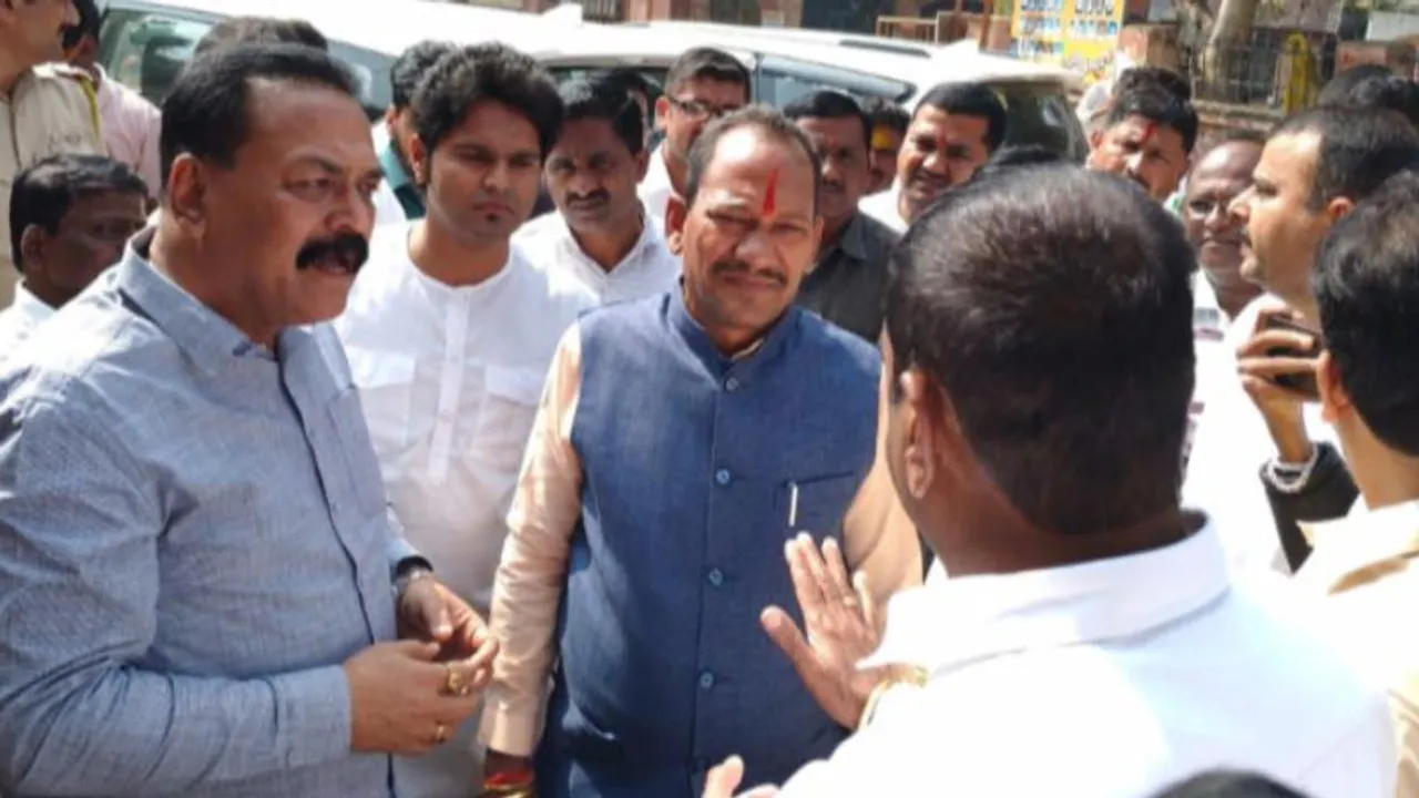 ಮಹಾರಾಷ್ಟ್ರದಲ್ಲಿ ದೇವಿ ದರ್ಶನಕ್ಕೆ ತೆರಳಿದ್ದ ಕರ್ನಾಟಕದ BJP ಶಾಸಕ.. ದೇವಾಲಯಕ್ಕೆ ನೋ ಎಂಟ್ರಿ ಎಂದ ಎಂಇಎಸ್