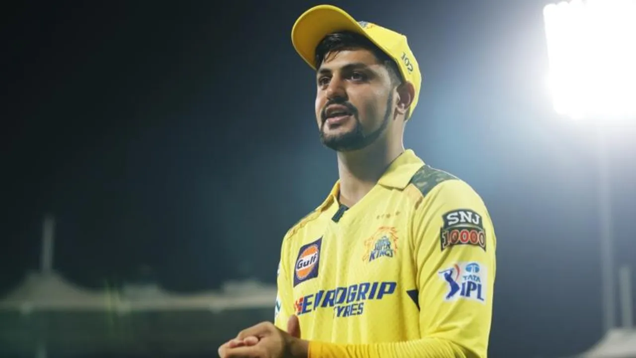 20 ಸಿಕ್ಸ್,​ ಕೇವಲ 97 ಎಸೆತಗಳಲ್ಲಿ ಡಬಲ್​ ಹಂಡ್ರೆಡ್​​.. ಡೆಲ್ಲಿ ಪ್ಲೇಯರ್​ ಬ್ಯಾಟಿಂಗ್​​ಗೆ ಕ್ರಿಕೆಟ್ ಲೋಕ ಫಿದಾ