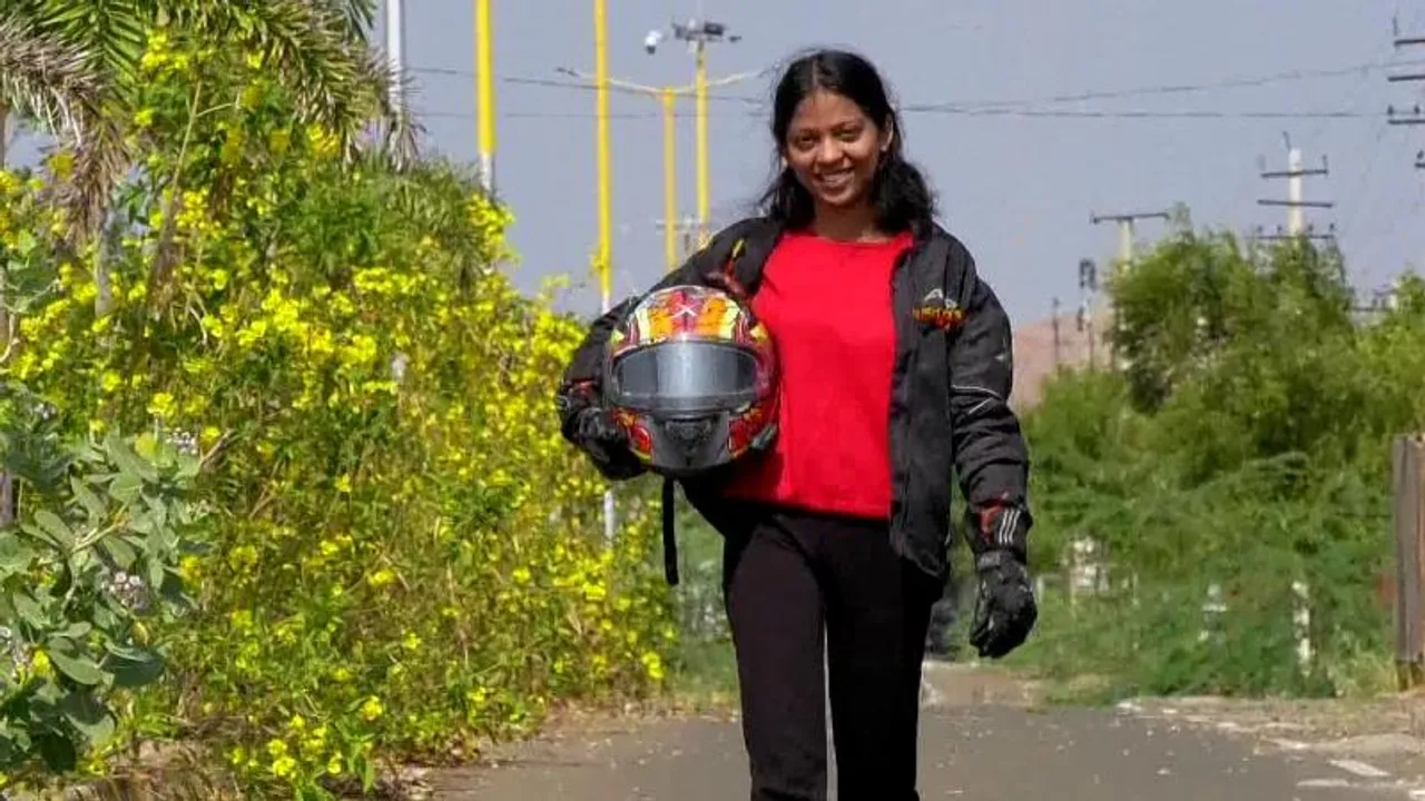 ಕಾಶ್ಮೀರದಿಂದ ಕನ್ಯಾಕುಮಾರಿವರೆಗೆ ದಿಟ್ಟ ಬಾಲೆಯ ಸವಾರಿ; ಕಂಡ ಕನಸನ್ನು ನನಸಾಗಿಸಿಕೊಂಡ ಪೋರಿ