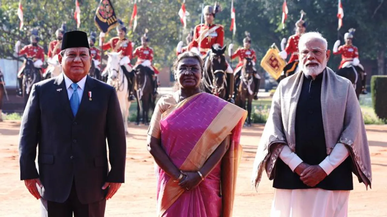 76ನೇ ಗಣರಾಜ್ಯೋತ್ಸವ ಸಂಭ್ರಮ.. ಕೆಲವೇ ಕ್ಷಣಗಳಲ್ಲಿ ಧ್ವಜಾರೋಹಣ ನೆರವೇರಿಸಲಿರುವ ರಾಷ್ಟ್ರಪತಿ