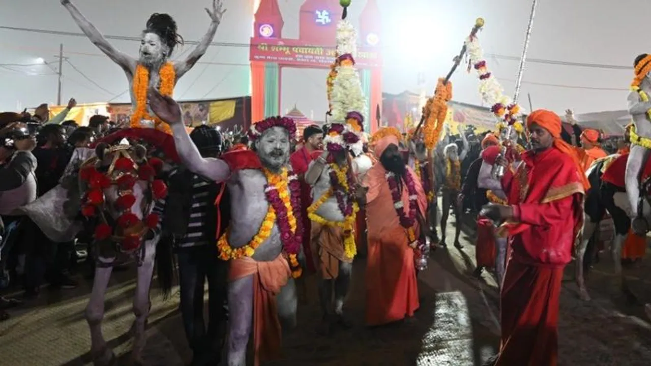ಆ ಅಘೋರಿ ಭವಿಷ್ಯವೇ ನಿಜವಾಯ್ತಾ? 30 ದಿನದ ಕುಂಭಮೇಳದಲ್ಲಿ 7 ಸಲ ಅಗ್ನಿ ಪ್ರಮಾದ! ಕಾರ್ಣಿಕದ ಪ್ರಭಾವವೇ?