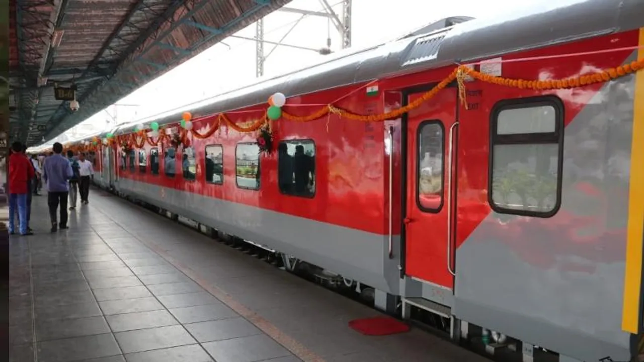 ಅತಿಹೆಚ್ಚು ಆದಾಯ ತರುವ ಟ್ರೈನ್ ಯಾವುದು? ವಂದೇ ಭಾರತ್ ಅಲ್ಲ, ಶತಾಬ್ದಿಯೂ ಅಲ್ಲ!