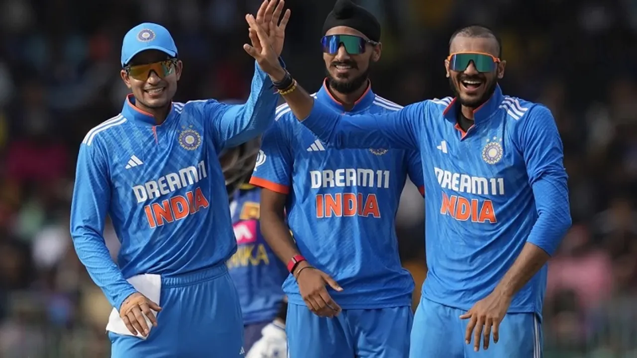ಗಿಲ್​ ಬದಲಿಗೆ ಅಕ್ಷರ್​ ಪಟೇಲ್​ಗೆ ಉಪನಾಯಕನ ಪಟ್ಟ; ಈ ಬಗ್ಗೆ ಏನಂದ್ರು ಸ್ಟಾರ್​ ಆಲ್​ರೌಂಡರ್​​?