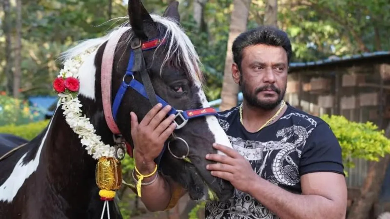 ಚಾಲೆಂಜಿಂಗ್ ಸ್ಟಾರ್ ದರ್ಶನ್ ಸಿನಿಮಾದಲ್ಲಿ ನಟಿಸಲ್ವಾ.. ಪಡೆದ ಅಡ್ವಾನ್ಸ್​ ಹಣ ವಾಪಸ್ ಕೊಟ್ರಾ?