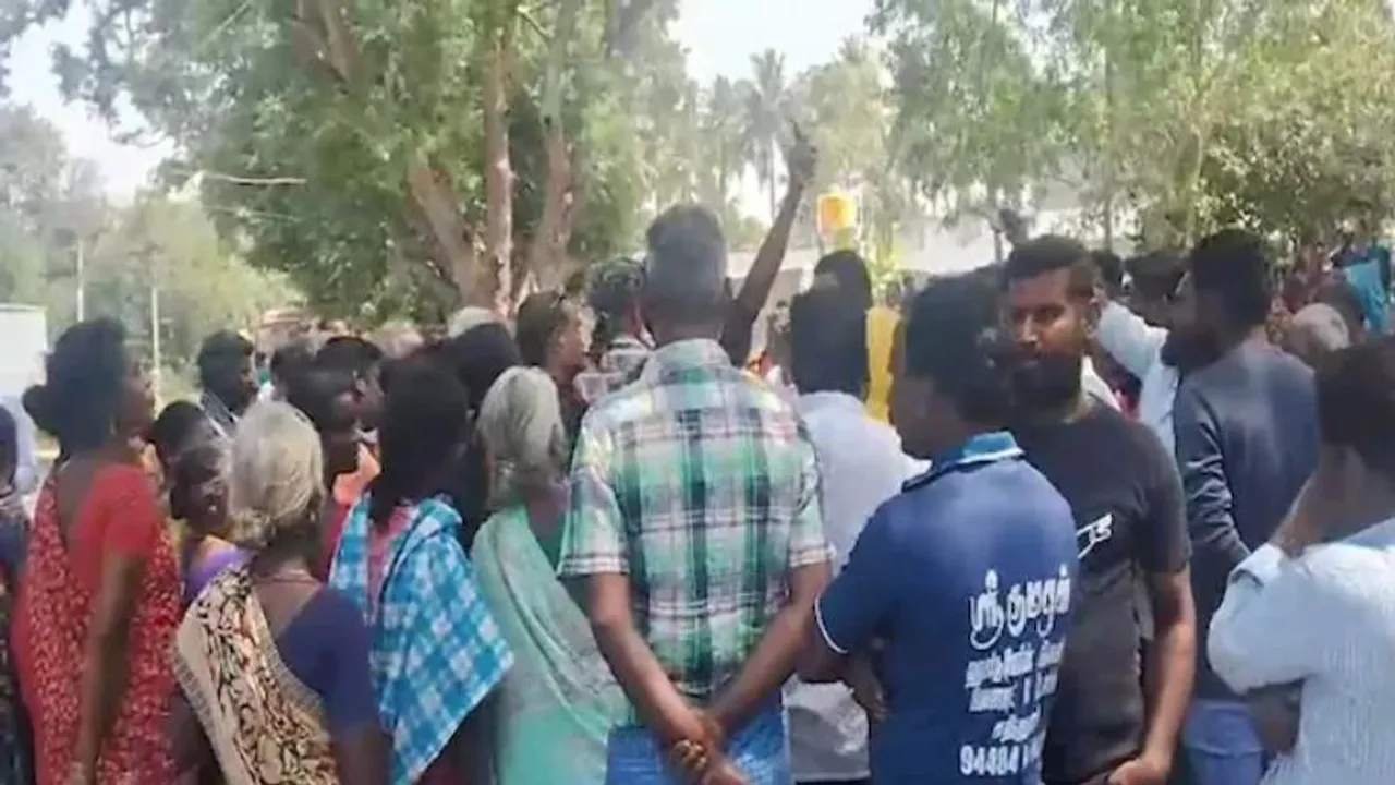 ಹೈಸ್ಕೂಲ್ ವಿದ್ಯಾರ್ಥಿನಿ ಮೇಲೆ ಮೂವರು ಶಿಕ್ಷಕರಿಂದ ಸಾಮೂಹಿಕ ಅನಾಚಾರ.. ಥೂ ಪಾಪಿಗಳಾ