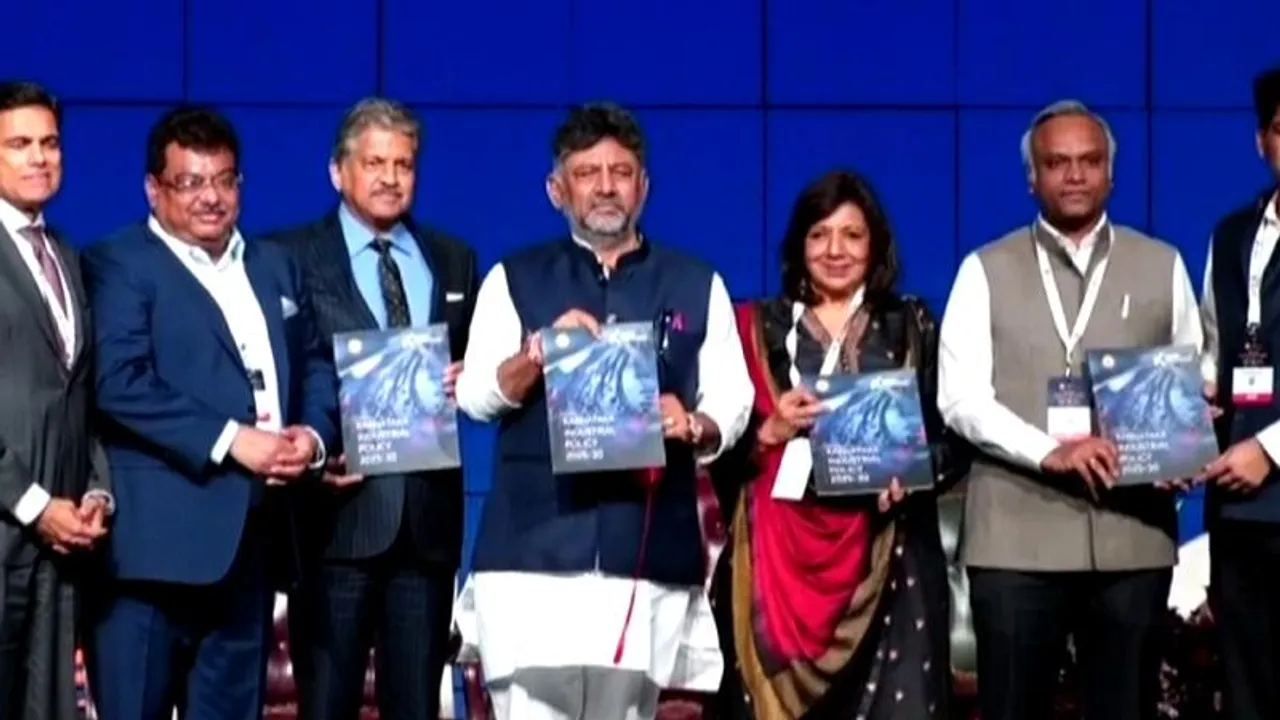 ಇನ್ವೆಸ್ಟ್​ ಕರ್ನಾಟಕ 2025; ಹರಿದು ಬಂದು ಕೋಟಿ ಕೋಟಿ ಬಂಡವಾಳ.. 21 ಯೋಜನೆಗಳಿಗೆ ಅಂಕಿತ