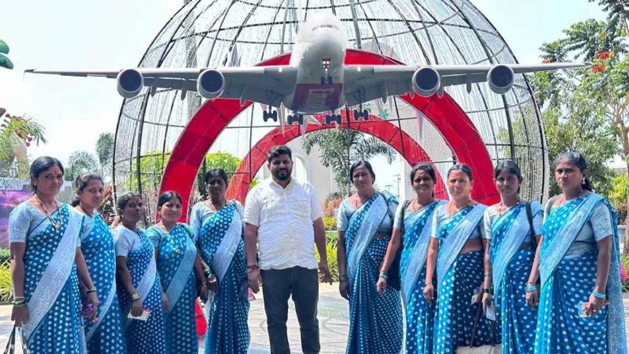ಕೂಲಿ ಮಾಡ್ತಿದ್ದ ಹೆಣ್ಣು ಮಕ್ಕಳ ಕನಸು ಈಗ ನನಸು.. 10 ಕಾರ್ಮಿಕರನ್ನ ಫ್ಲೈಟ್​ ಹತ್ತಿಸಿದ್ದ ಆ ಹೃದಯವಂತ ಯಾರು?