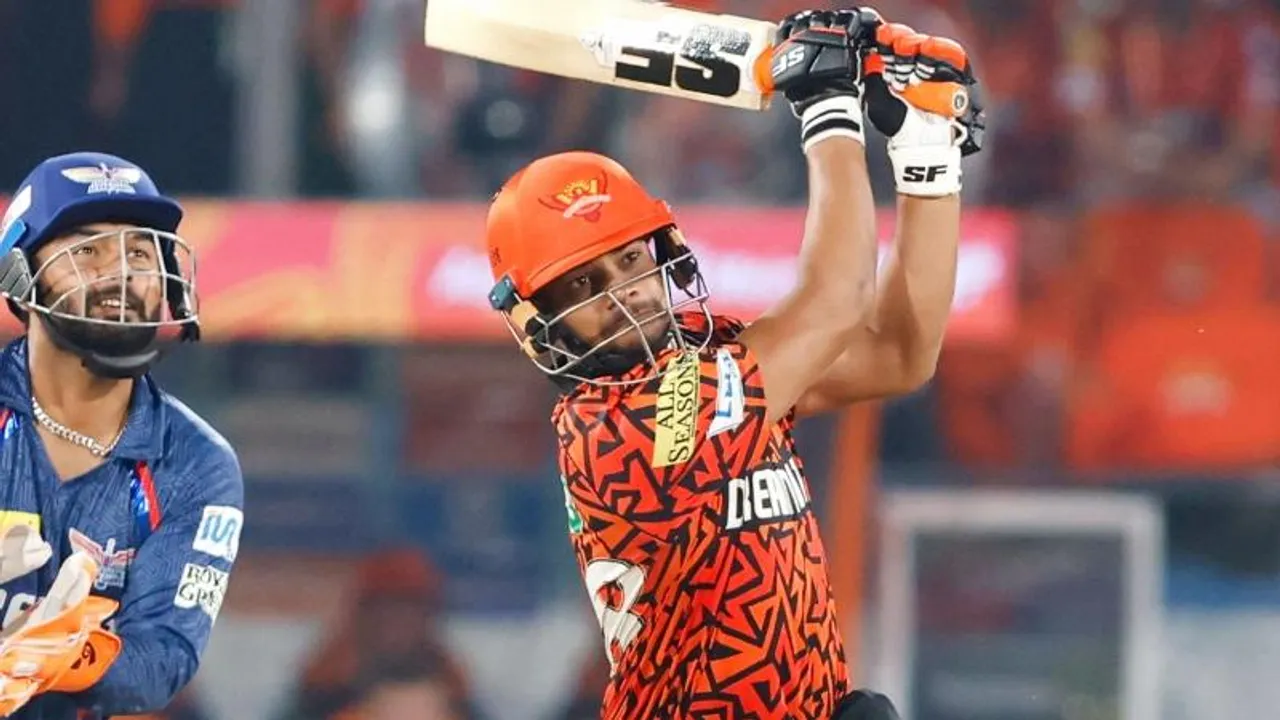 13 ಬಾಲ್​ನಲ್ಲಿ 5 ಸಿಕ್ಸರ್​! ಪಂದ್ಯ ಸೋತರೂ SRH ಹುಡುಗನ ಬೊಂಬಾಟ್ ಬ್ಯಾಟಿಂಗ್..!