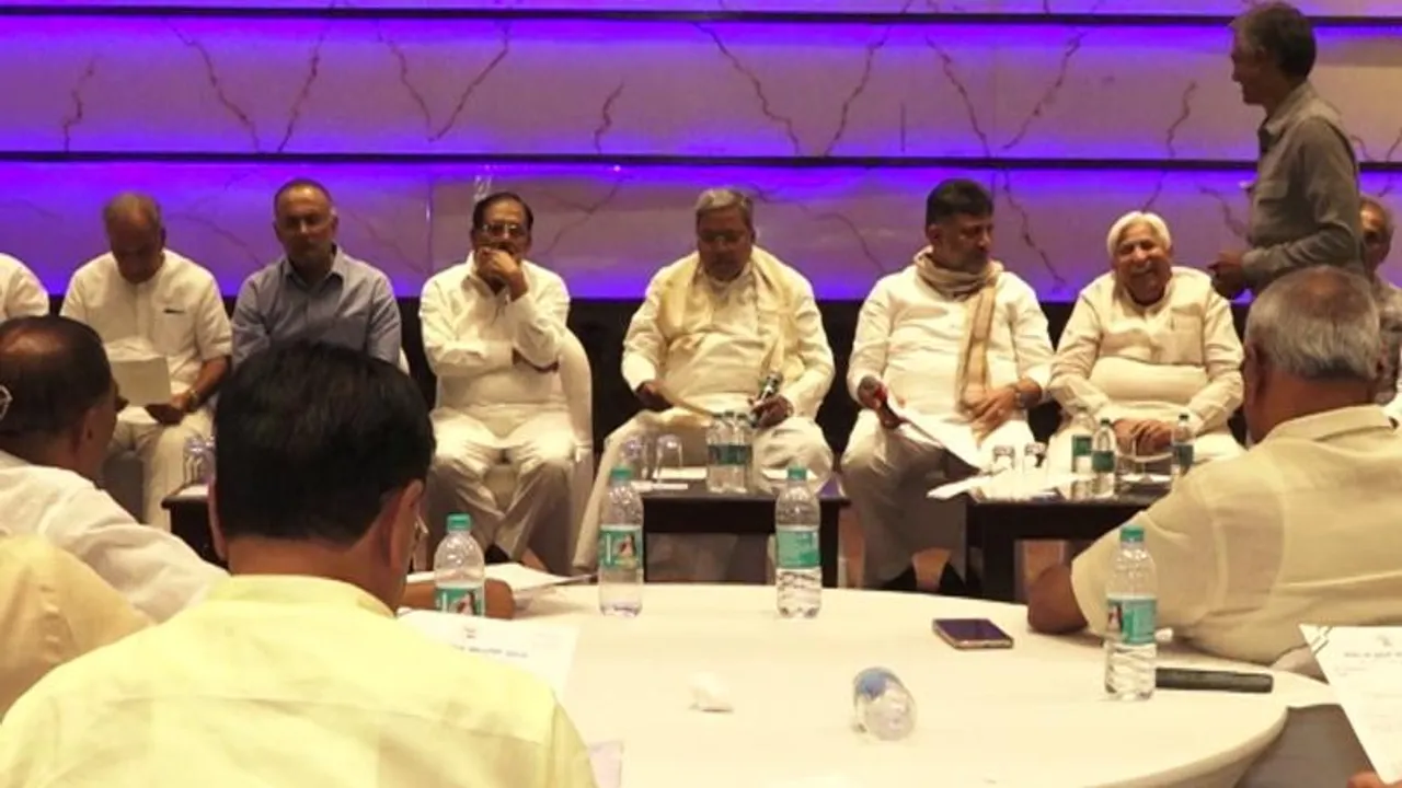 ಸಿಎಂ ಎದುರಲ್ಲೇ ಸಚಿವರ ವಿರುದ್ಧ ತಿರುಗಿ ಬಿದ್ದ ಕಾಂಗ್ರೆಸ್​ ಶಾಸಕರು.. ಬೆನ್ನಲ್ಲೇ ಕಟ್ಟಪ್ಪಣೆ ಹೊರಡಿಸಿದ ಸಿದ್ದು..!