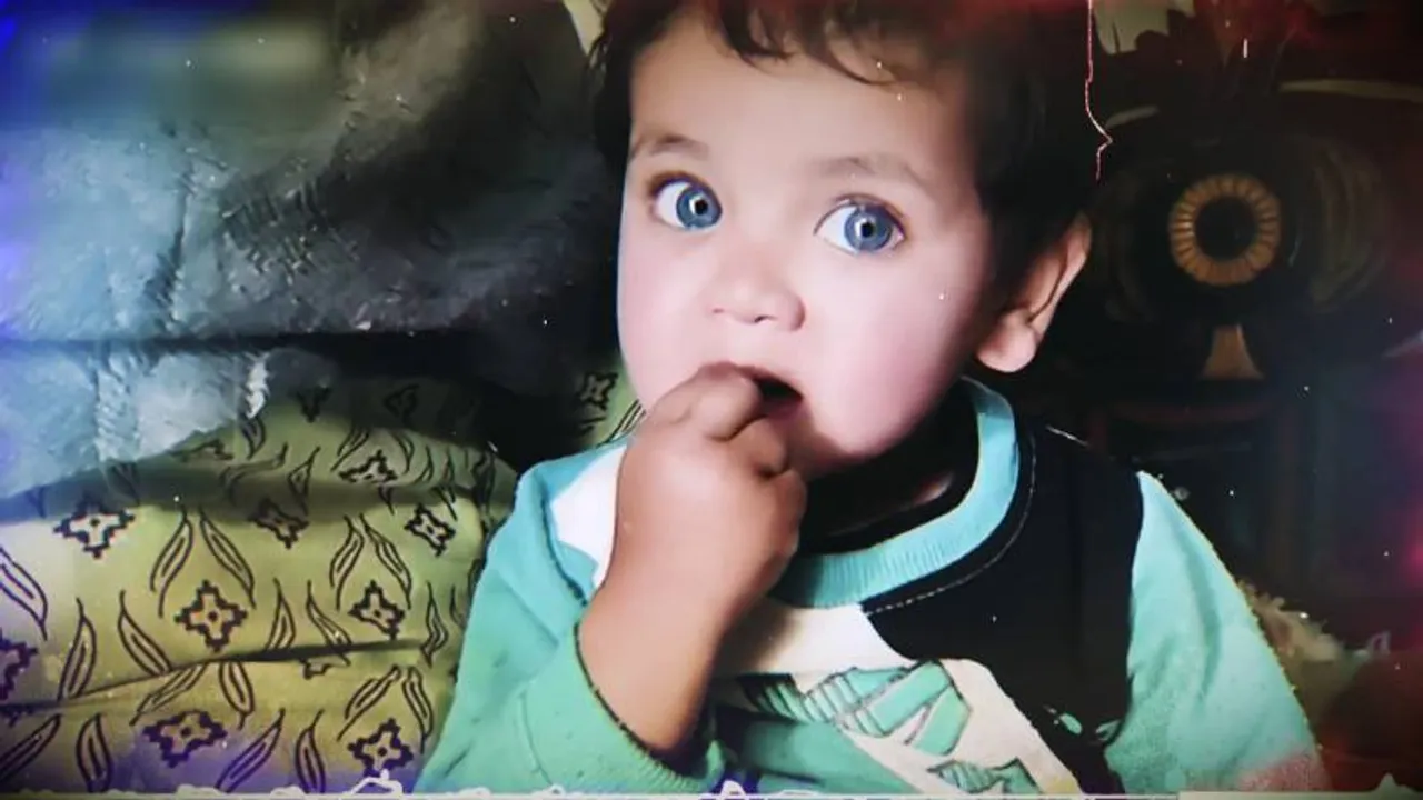 ಬಟ್ಟೆಯ ಬಣ್ಣಕ್ಕೆ ತಕ್ಕಂತೆ ಮಗುವಿನ ಕಣ್ಣು.. ಇವನ ಕಣ್ಣಲ್ಲಿ ಒಂದೇ ದಿನಕ್ಕೆ 8 ಕಲರ್; ಬೆಚ್ಚಿ ಬಿದ್ದ ಜನರು!