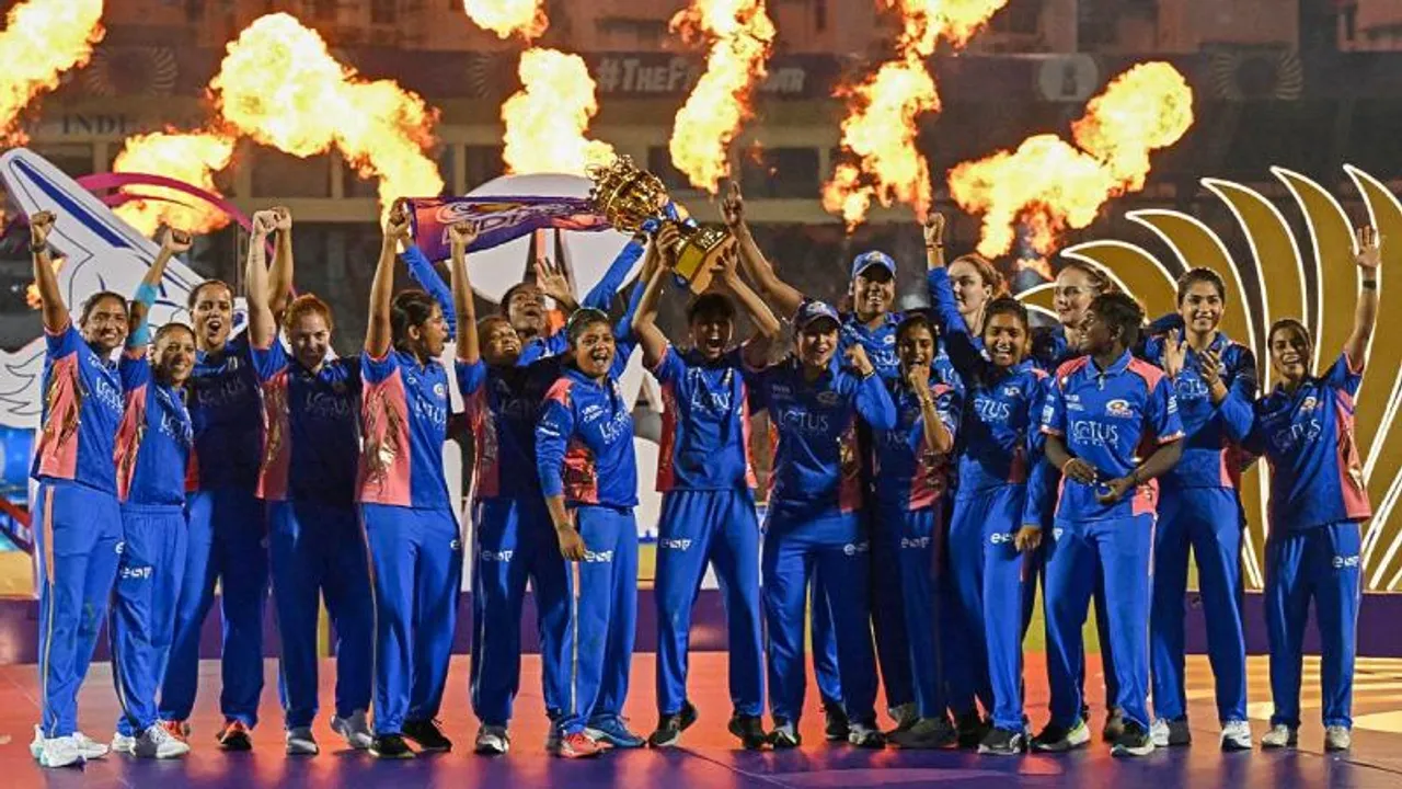 ಫೈನಲ್​ನಲ್ಲಿ ಹ್ಯಾಟ್ರಿಕ್ ಸೋಲು​.. ಮುಂಬೈ ಬೌಲಿಂಗ್ ಪರಾಕ್ರಮ, ಟ್ರೋಫಿ ಕೈ ಚೆಲ್ಲಿದ ಡೆಲ್ಲಿ ಕ್ಯಾಪಿಟಲ್ಸ್ ​