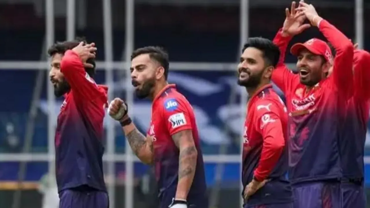 ಚೆನ್ನೈ​ ಬತ್ತಳಿಕೆಯಲ್ಲಿ ಭಾರೀ ಬ್ರಹ್ಮಾಸ್ತ್ರ.. RCB ಮೇಲೆ ಪ್ರಯೋಗಿಸಲು ಧೋನಿ ಬಿಗ್ ಪ್ಲಾನ್!
