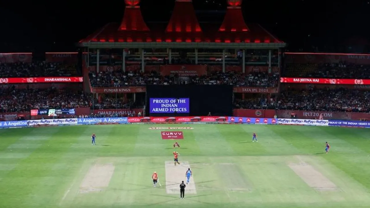 IPL ಮ್ಯಾಚ್ ರದ್ದು.. ವಂದೇ ಭಾರತ್ ರೈಲಿನಲ್ಲಿ ಪಂಜಾಬ್, ಡೆಲ್ಲಿ ಆಟಗಾರರ ಸ್ಥಳಾಂತರ