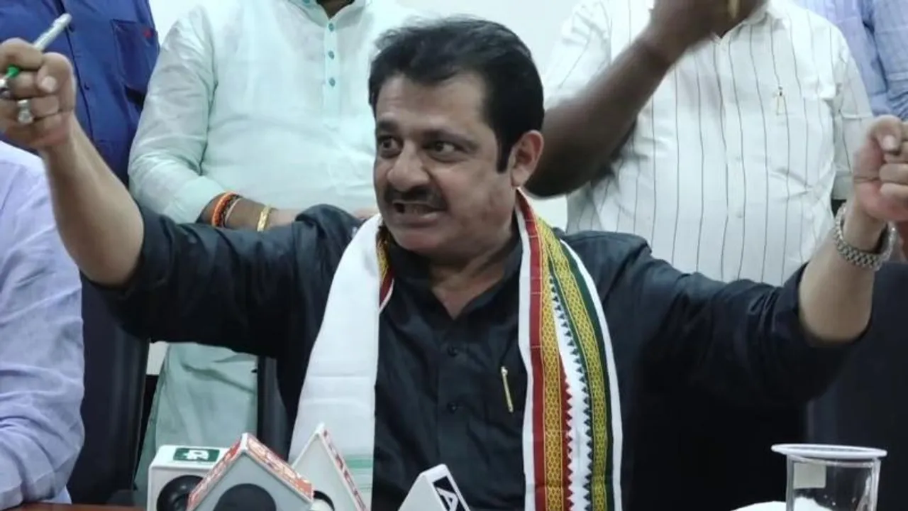 ಅಲ್ಲಾ ಮೇಲಾಣೆ.. ದೇಶಕ್ಕಾಗಿ ಪಾಕಿಸ್ತಾನದ ವಿರುದ್ಧ ಯುದ್ಧಕ್ಕೆ ಹೋಗ್ತೀನಿ- ಎದೆ ತಟ್ಟಿ ಎಕ್ಸೈಟ್ ಆದ ಜಮೀರ್..!