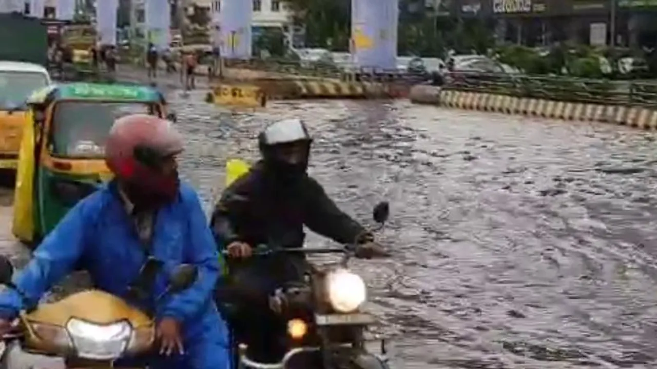 ಇಂದಿನಿಂದ 4 ದಿನ ರಾಜ್ಯದಲ್ಲಿ ಭಾರೀ ಮಳೆ.. ಈ ಜಿಲ್ಲೆಗಳಿಗೆ ಹವಾಮಾನ ಇಲಾಖೆಯಿಂದ ರೆಡ್​ ಅಲರ್ಟ್​!