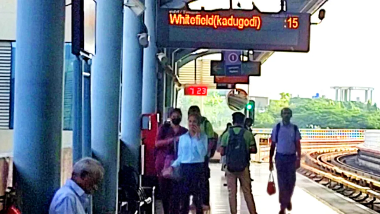 ಬೆಳ್ಳಂಬೆಳಗ್ಗೆ ನಮ್ಮ ಮೆಟ್ರೋ ಪ್ರಯಾಣಿಕರಿಗೆ ಬಿಗ್​ ಶಾಕ್​; ಏನಾಯ್ತು?
