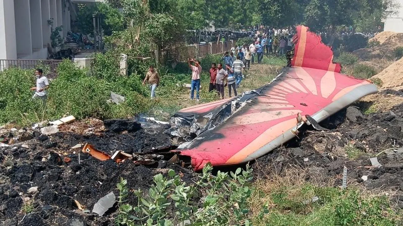 Ahmadabad Plane Crash; ತಂಗಿಗೆ ಲಂಡನ್​ ತೋರಿಸಲು ಕರೆದುಕೊಂಡು ಹೋಗ್ತಿದ್ದ ಅಣ್ಣ.. ಇಬ್ಬರು ನಿಧನ