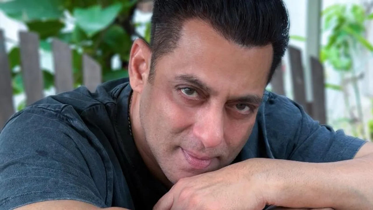 ಮಾಜಿ ಗರ್ಲ್​ ಫ್ರೆಂಡ್ ಬರ್ತ್​ ಡೇಯಲ್ಲಿ ಸಲ್ಮಾನ್ ಖಾನ್ ಪ್ರತ್ಯಕ್ಷ.. PHOTO