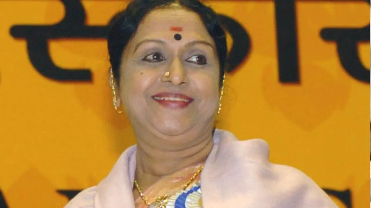 13ನೇ ವಯಸ್ಸಿನಲ್ಲಿ ಸಿನಿಮಾ ಆಫರ್​; 60 ವರ್ಷದಲ್ಲಿ 200ಕ್ಕೂ ಹೆಚ್ಚು ಚಿತ್ರಗಳಲ್ಲಿ ನಟನೆ.. ಸರೋಜಾದೇವಿ ಸಿನಿ ಬದುಕು..