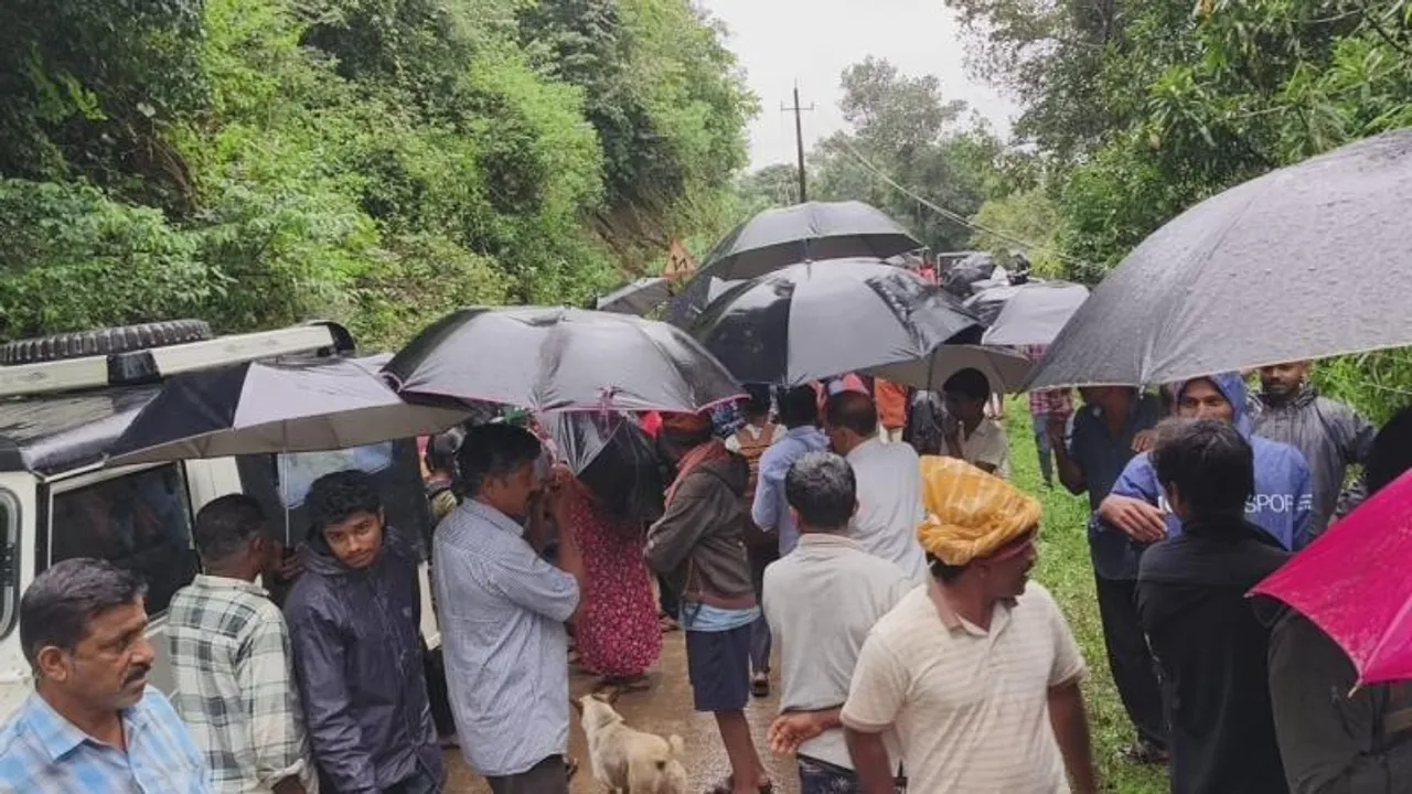 ಚಿಕ್ಕಮಗಳೂರಲ್ಲಿ ಮಳೆಯಿಂದಾಗಿ ನದಿಗೆ ಪಲ್ಟಿಯಾದ ವಾಹನ.. ರಾಜ್ಯದಲ್ಲಿ ಮಳೆಯಿಂದ ಏನೆಲ್ಲ ಆಗಿದೆ..?