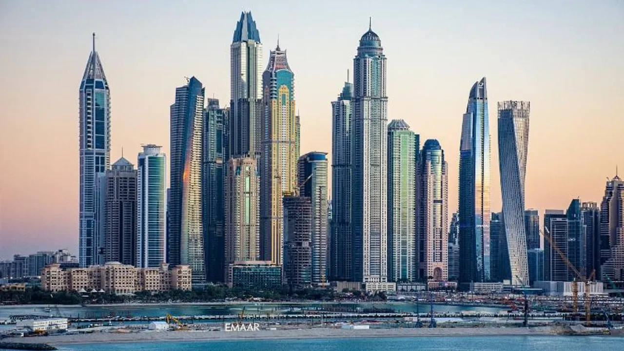 UAE ಅಲ್ಲಿ ಶಾಶ್ವತವಾಗಿ ನೆಲೆಸಬೇಕಾ..? ಗೋಲ್ಡನ್​ ವೀಸಾ ಪಡೆಯಲು ಈಗ ಸುವರ್ಣ ಅವಕಾಶ..!