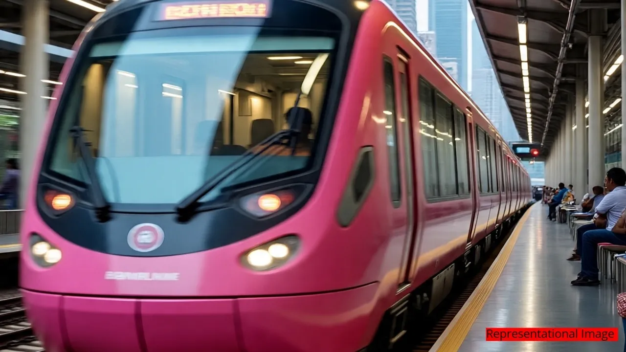 pink line metro