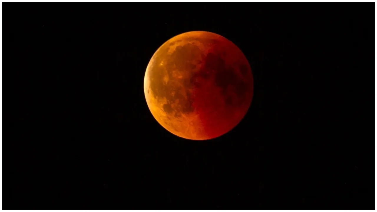 Blood moon eclipse