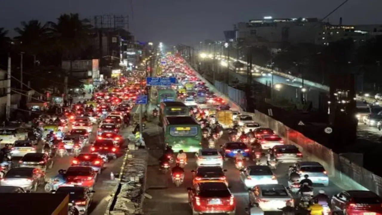 orr-traffic-bengaluru-2025-09-17-12-56-33