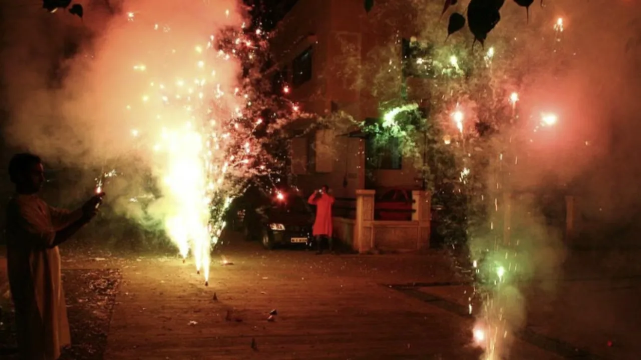 CRACKERS