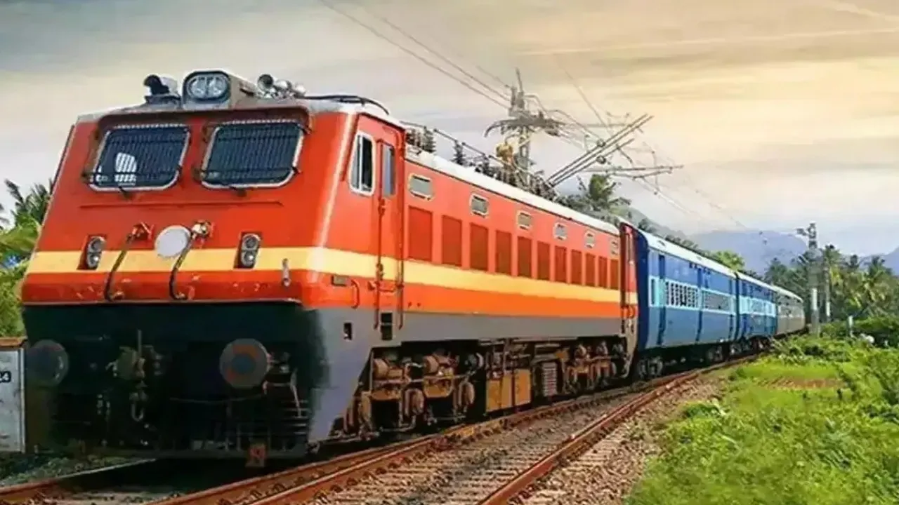 swr-train-railways-2025-09-16-15-52-30