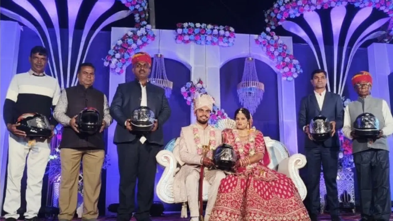 HELMETS GIVEN AS RETURN GIFTS DURING WEDDING IN RAJASTHAN