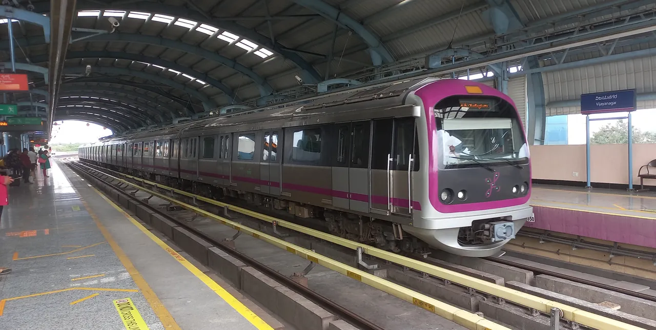 Namma_Metro's_Purple_Line_trainset (1)