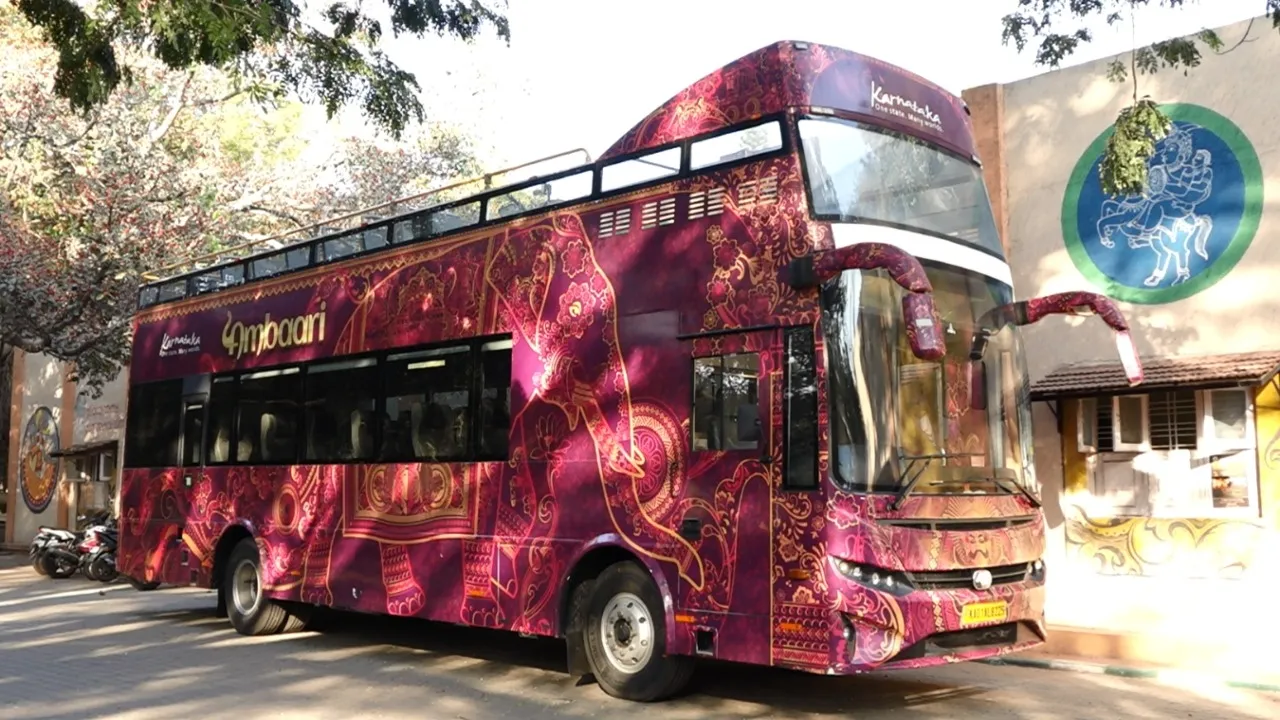 AMBAARI BUS (1)