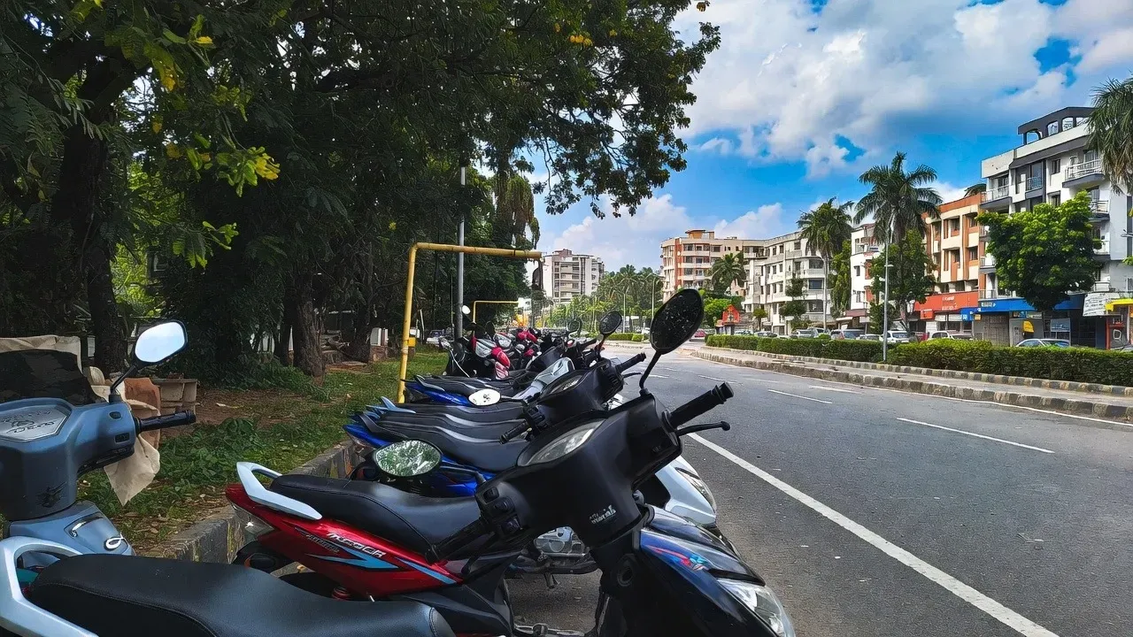 bengaluru-paid-parking-2025-12-20-20-26-58