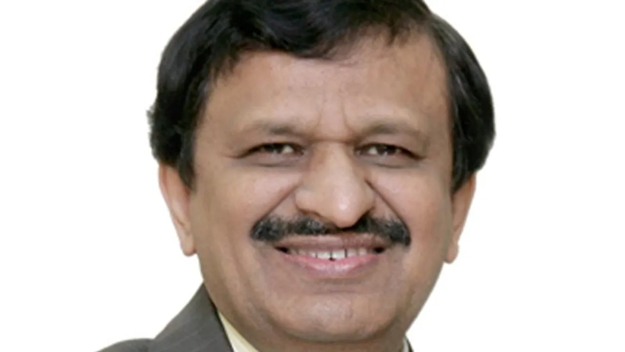 Jayadeva hospital director, Dr Manjunath’s service extended by 6 more months