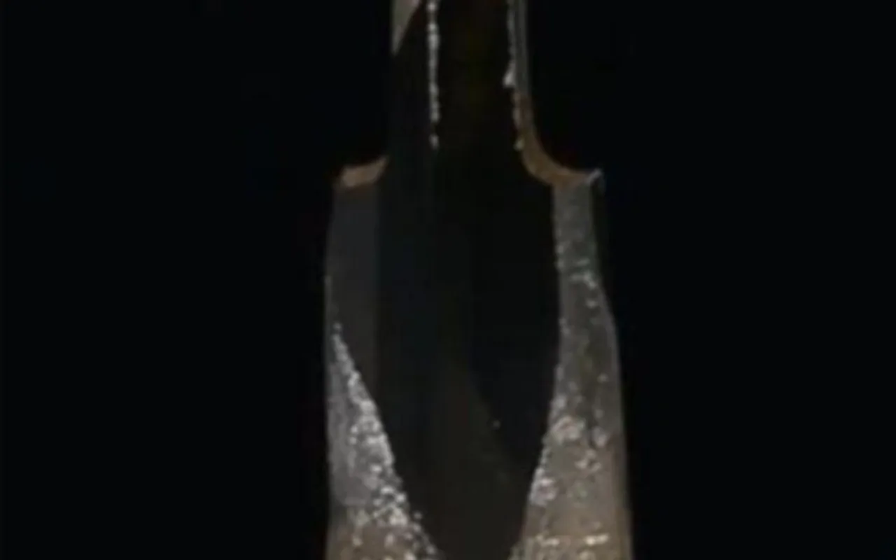 Kohli to be gifted with diamond studded bat