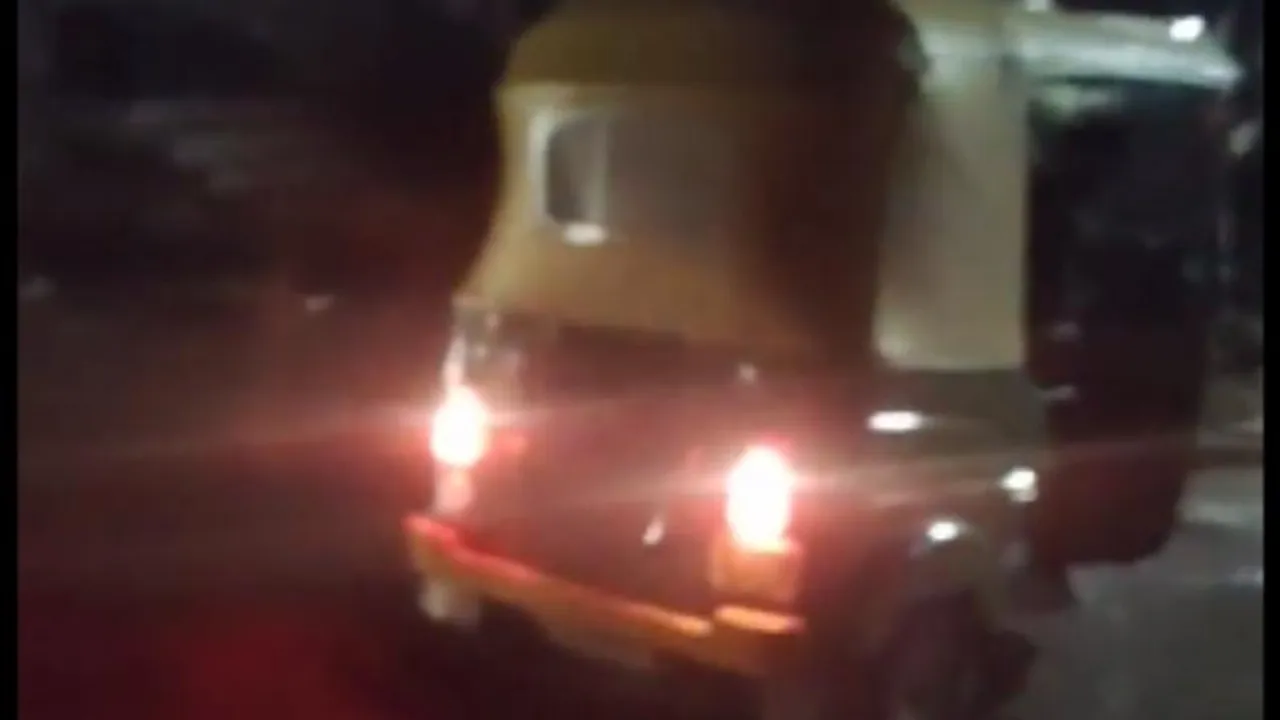 Bengaluru: Rapido driver alleges auto driver intentionally collided with bike in Electronic City